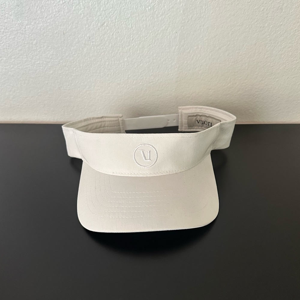 Vuori White Performance Visor Adjustable Athletic… - image 1